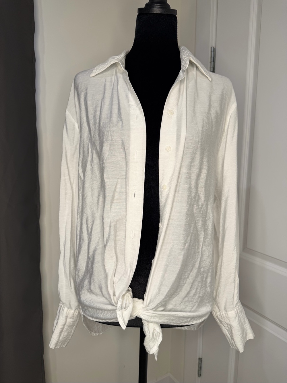 Womens White Button-Up Knot Front Jacket